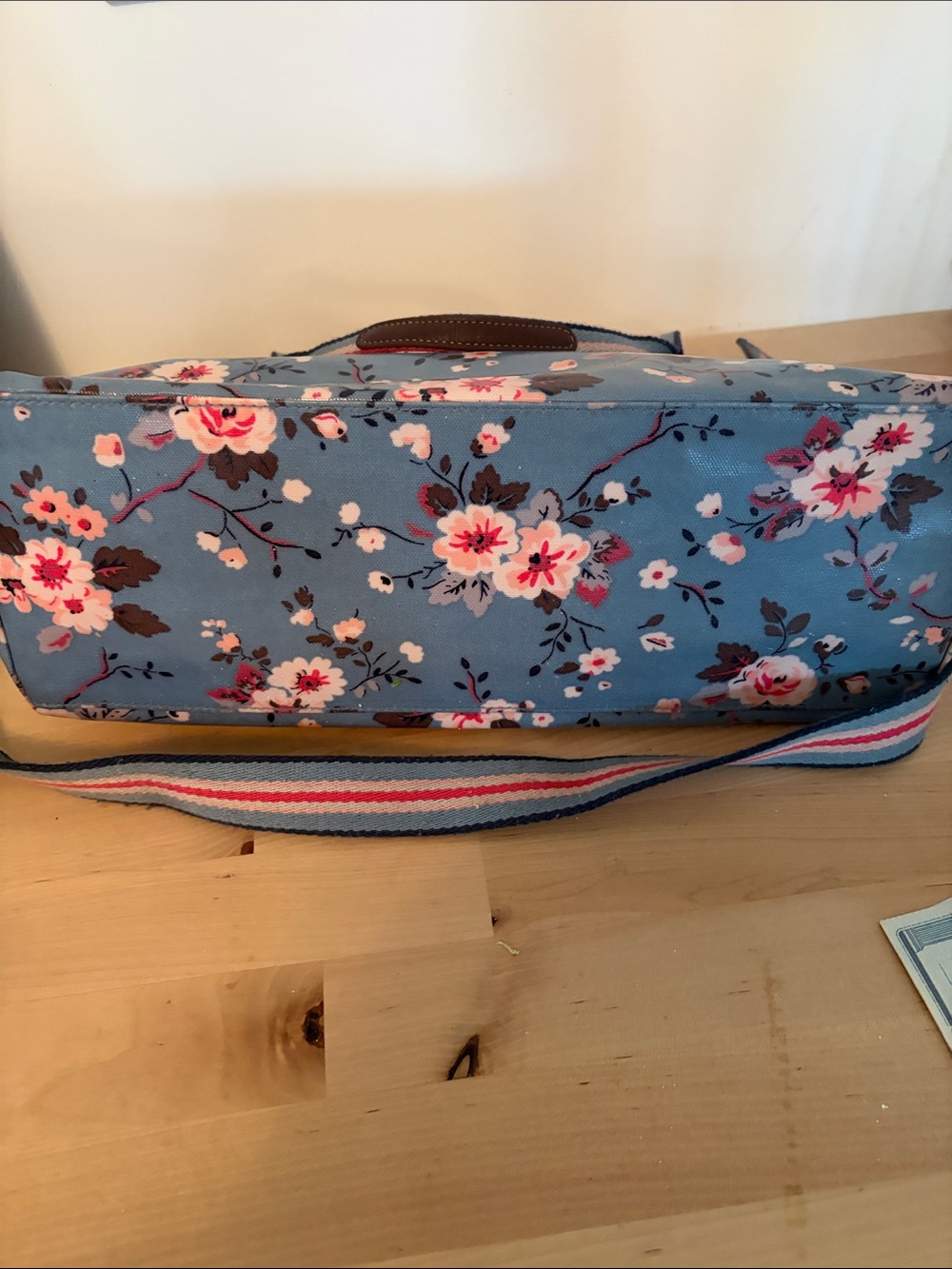 Large Cath Kidston Floral Crossbody - Picture 12 of 12